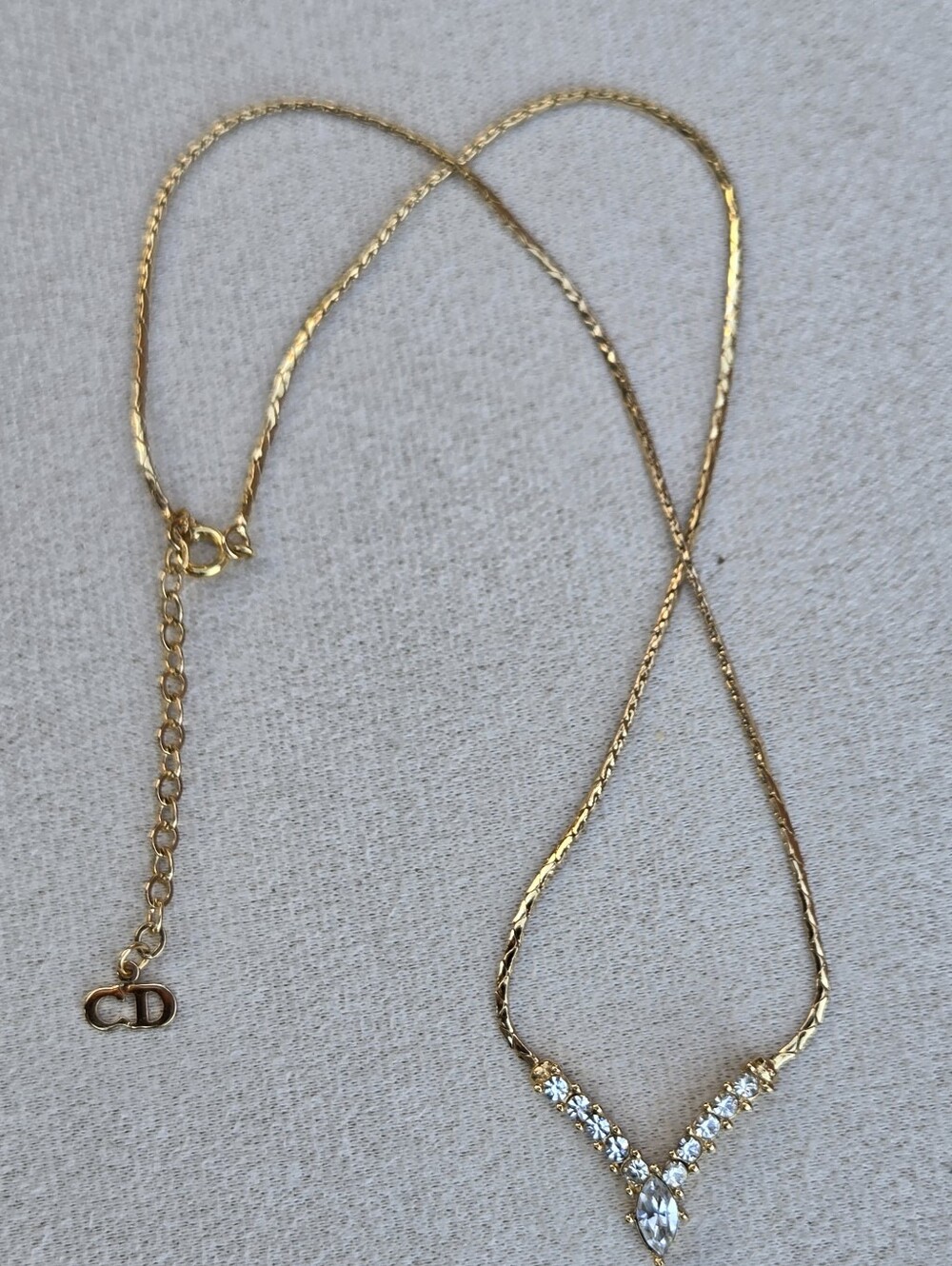 Christian Dior Vintage Gold Tone Rhinestone V-Shape Pendant Necklace Gold-Tone